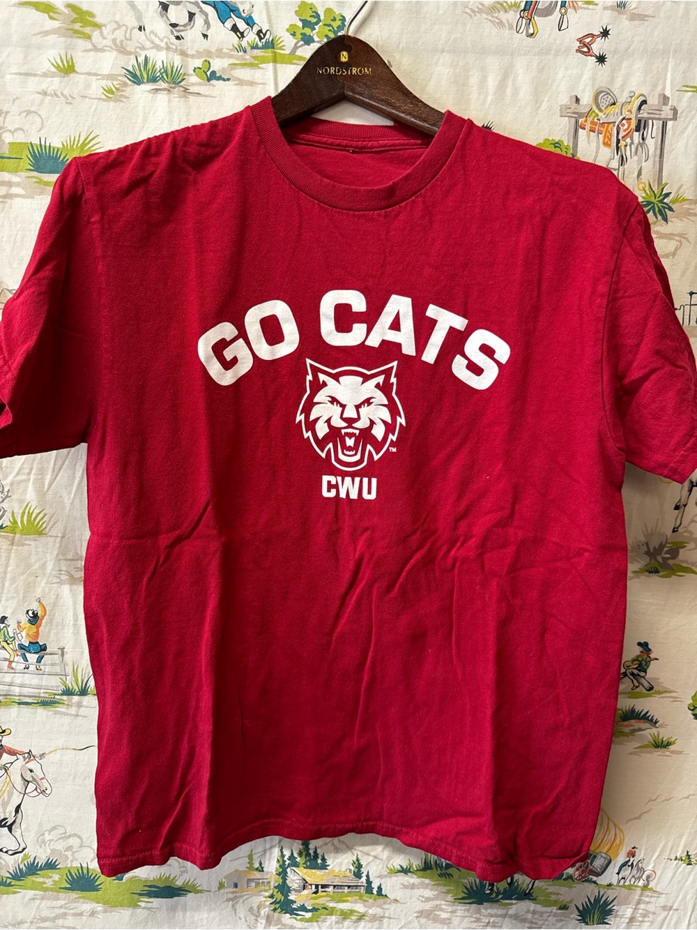 'Go Cats' Red Graphic Cat Tee size medium